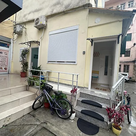 Mira Apartament *